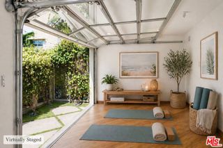 512 Brooks Avenue 6, Venice, CA 90291