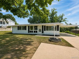 306 Sunshine Drive, Festus, MO 63028