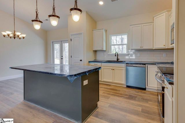 209 Old Glory Court, Pickens, SC 29671