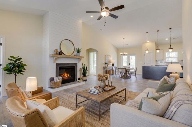 209 Old Glory Court, Pickens, SC 29671