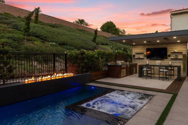 4720 Borden, Carlsbad, CA 92010