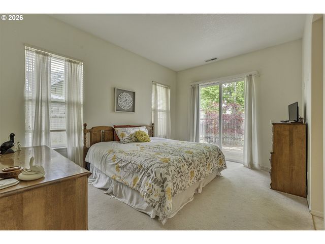 6235 Ne ROSEBAY Dr, Hillsboro, OR 97124