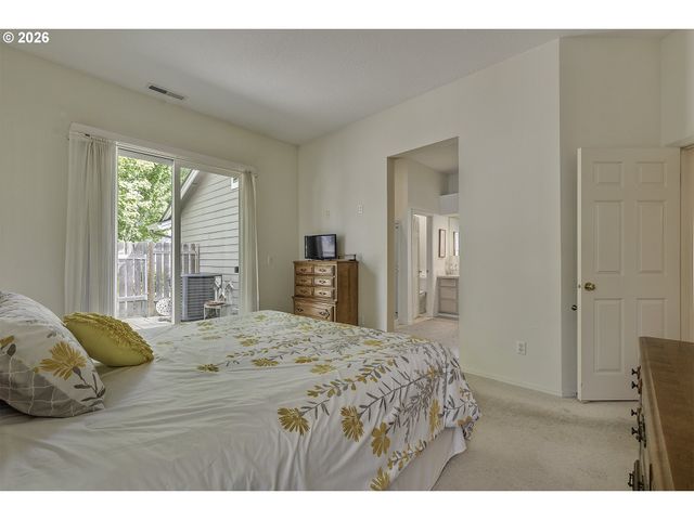 6235 Ne ROSEBAY Dr, Hillsboro, OR 97124