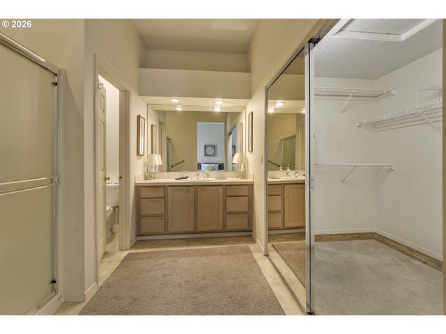 6235 Ne ROSEBAY Dr, Hillsboro, OR 97124
