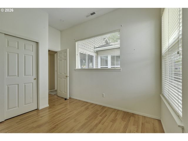6235 Ne ROSEBAY Dr, Hillsboro, OR 97124