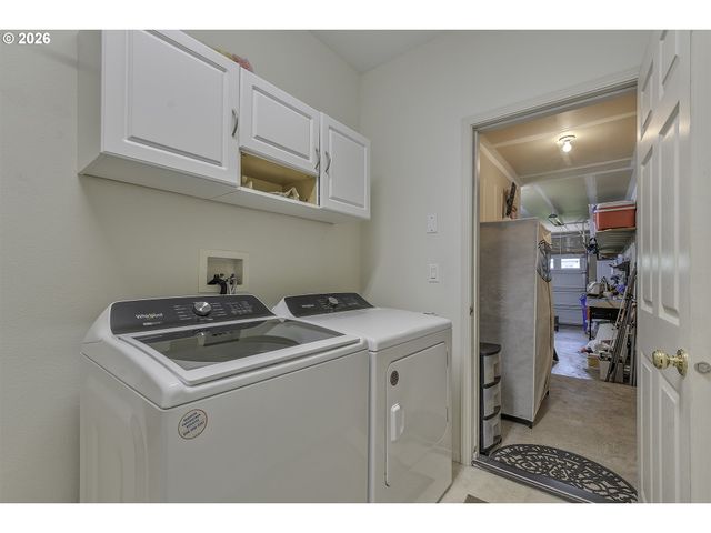 6235 Ne ROSEBAY Dr, Hillsboro, OR 97124