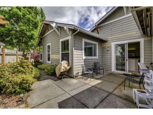 6235 Ne ROSEBAY Dr, Hillsboro, OR 97124