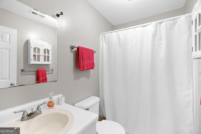 115 S Robin Lane, Newnan, GA 30263