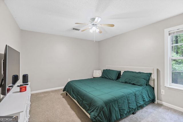 115 S Robin Lane, Newnan, GA 30263