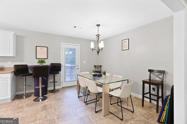 115 S Robin Lane, Newnan, GA 30263