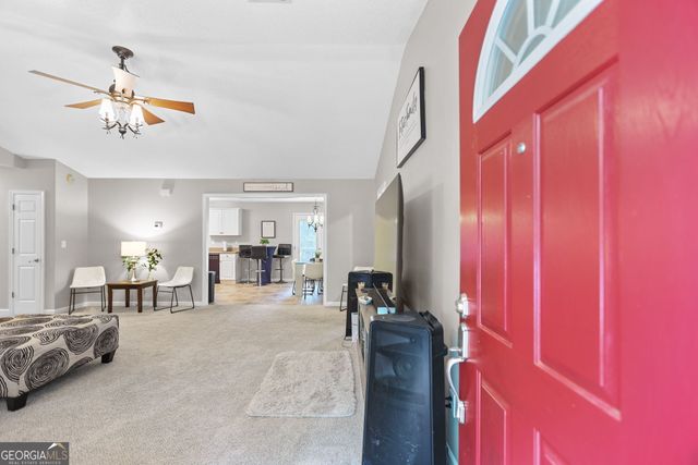115 S Robin Lane, Newnan, GA 30263