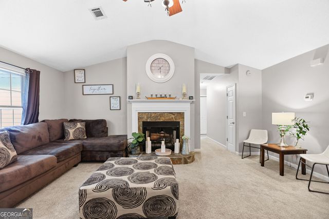 115 S Robin Lane, Newnan, GA 30263