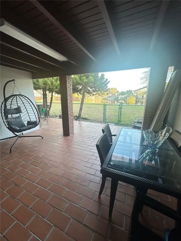 2121 SW 122nd Ct, Miami, FL 33175