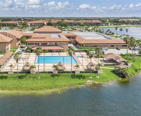 251 SW 132nd Way 204H, Pembroke Pines, FL 33027