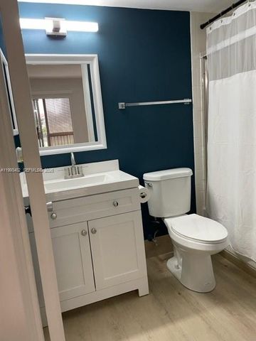 251 SW 132nd Way 204H, Pembroke Pines, FL 33027