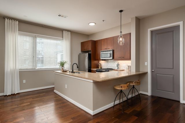 200 Manufacturers Rd Apt 339, Chattanooga, TN 37405