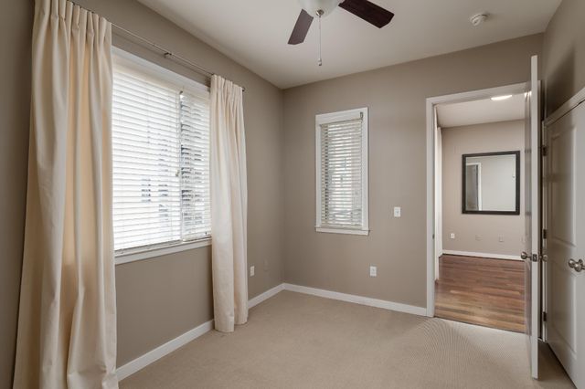 200 Manufacturers Rd Apt 339, Chattanooga, TN 37405