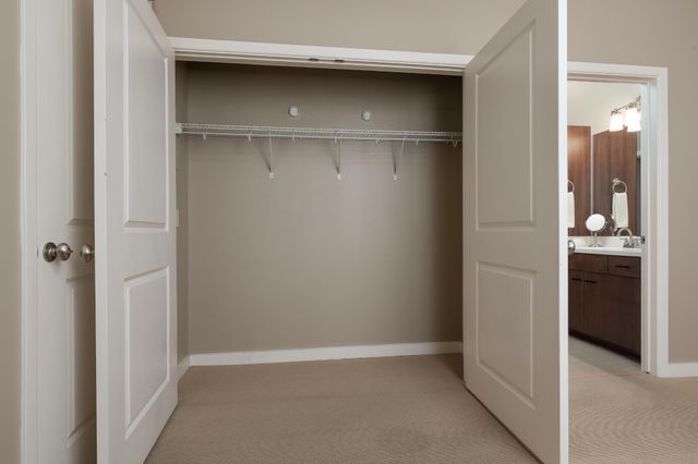 200 Manufacturers Rd Apt 339, Chattanooga, TN 37405