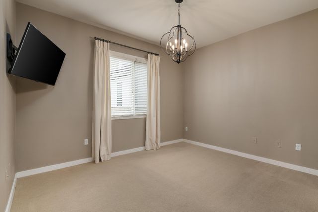 200 Manufacturers Rd Apt 339, Chattanooga, TN 37405