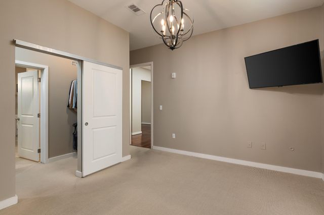 200 Manufacturers Rd Apt 339, Chattanooga, TN 37405