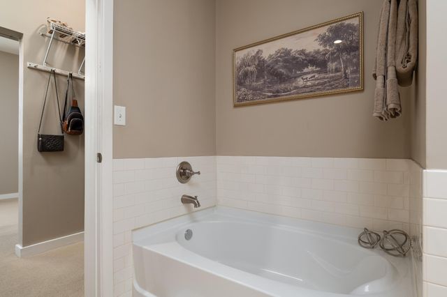 200 Manufacturers Rd Apt 339, Chattanooga, TN 37405