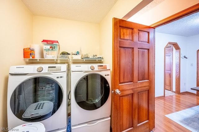 331 Grand C Heights, Mineral Wells, WV 26150