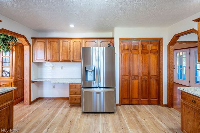 331 Grand C Heights, Mineral Wells, WV 26150