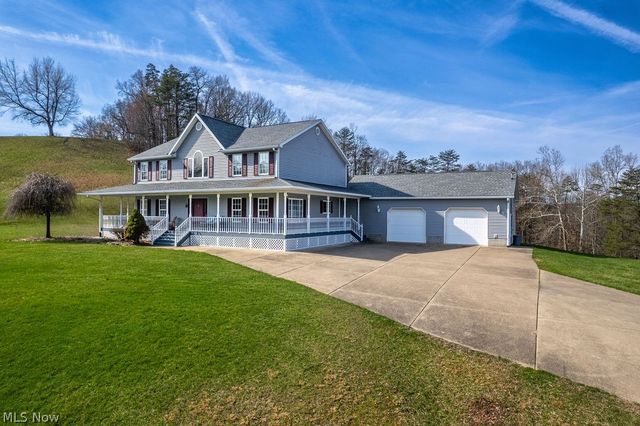 331 Grand C Heights, Mineral Wells, WV 26150