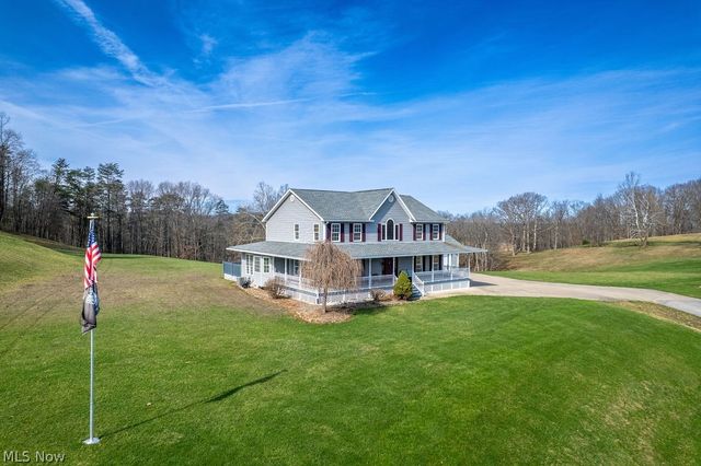 331 Grand C Heights, Mineral Wells, WV 26150