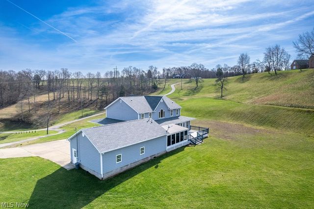 331 Grand C Heights, Mineral Wells, WV 26150