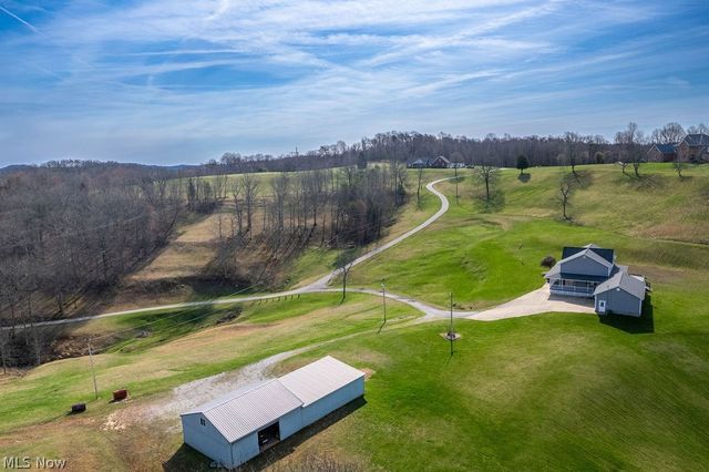 331 Grand C Heights, Mineral Wells, WV 26150