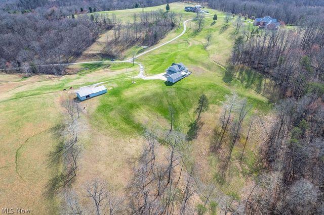 331 Grand C Heights, Mineral Wells, WV 26150