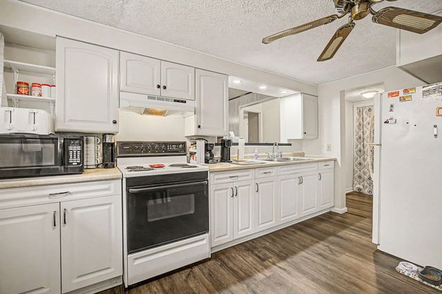 6315 Bishop Road, Lansing, MI 48911