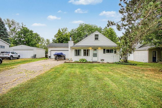 6315 Bishop Road, Lansing, MI 48911