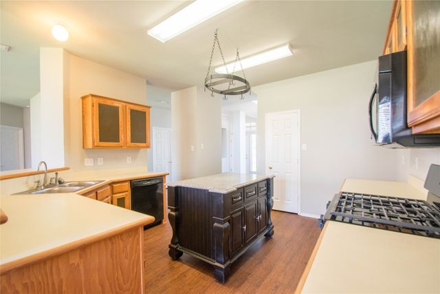 8512 Clearbrook Drive, Fort Worth, TX 76123