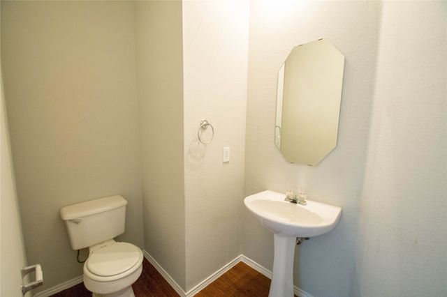 8512 Clearbrook Drive, Fort Worth, TX 76123