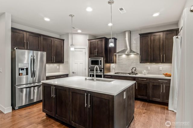 1233 198th Place SE, Bothell, WA 98012