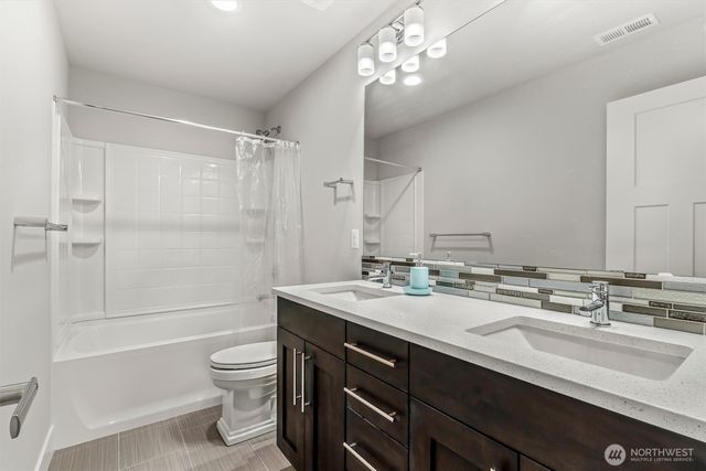 1233 198th Place SE, Bothell, WA 98012