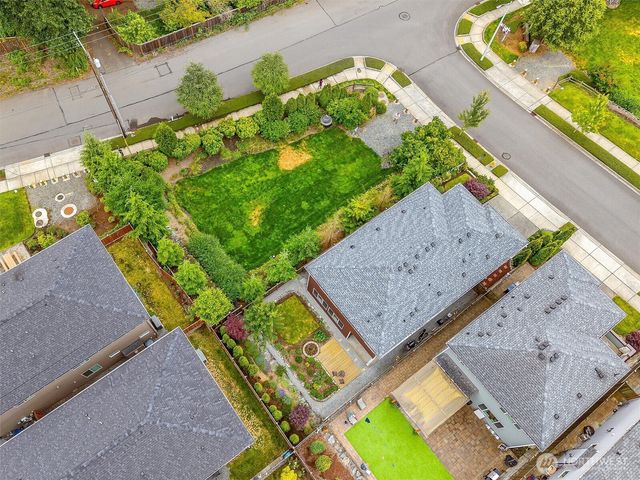1233 198th Place SE, Bothell, WA 98012