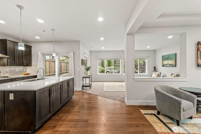 1233 198th Place SE, Bothell, WA 98012