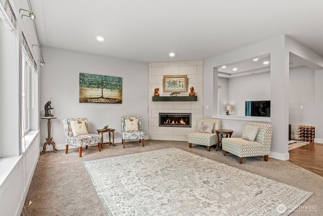 1233 198th Place SE, Bothell, WA 98012