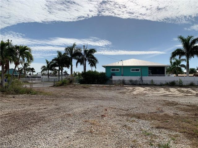 3977 Coconut DR, Other, FL 33956