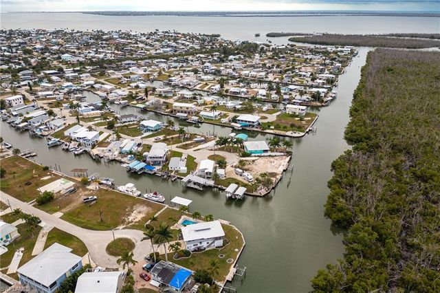 3977 Coconut DR, Other, FL 33956