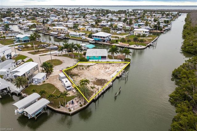 3977 Coconut DR, Other, FL 33956