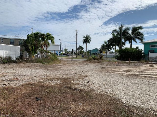 3977 Coconut DR, Other, FL 33956