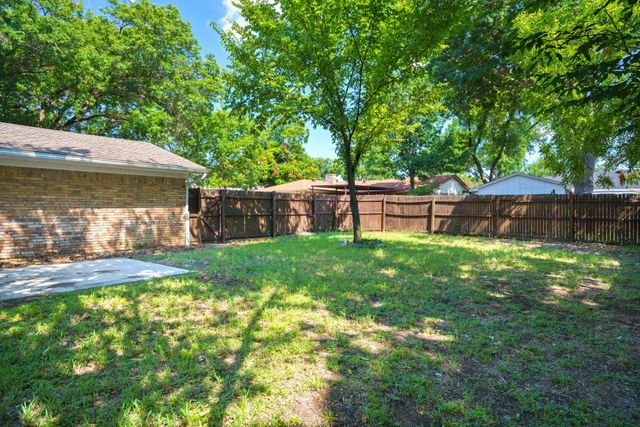 731 E Cherry Street, Duncanville, TX 75116