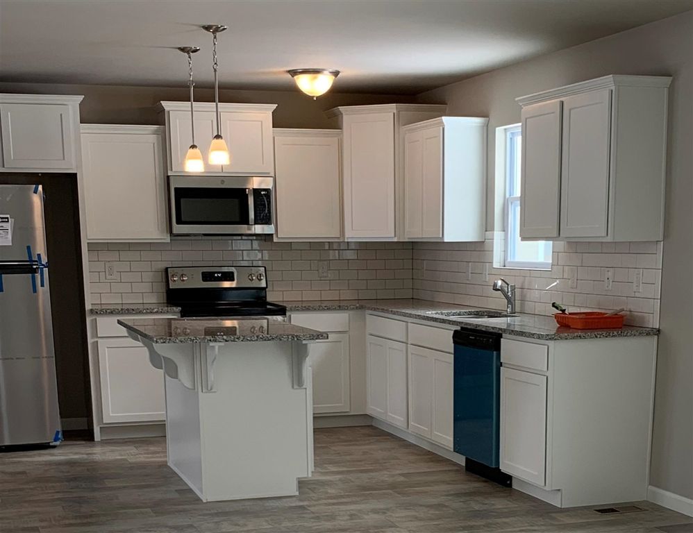 1453 Weatherstone Lane, Howell, MI 48843