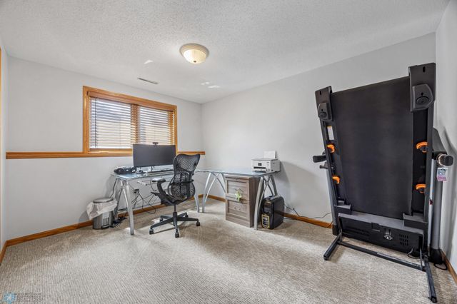 3310 28th Avenue S, Fargo, ND 58103