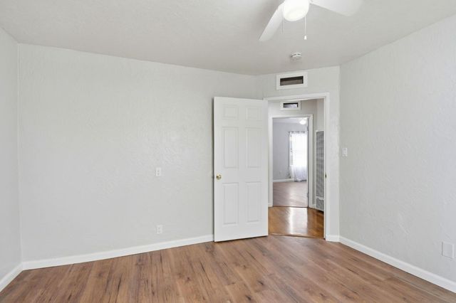8715 E Street, Oakland, CA 94621