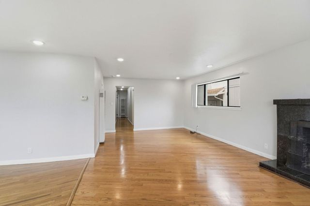 8715 E Street, Oakland, CA 94621